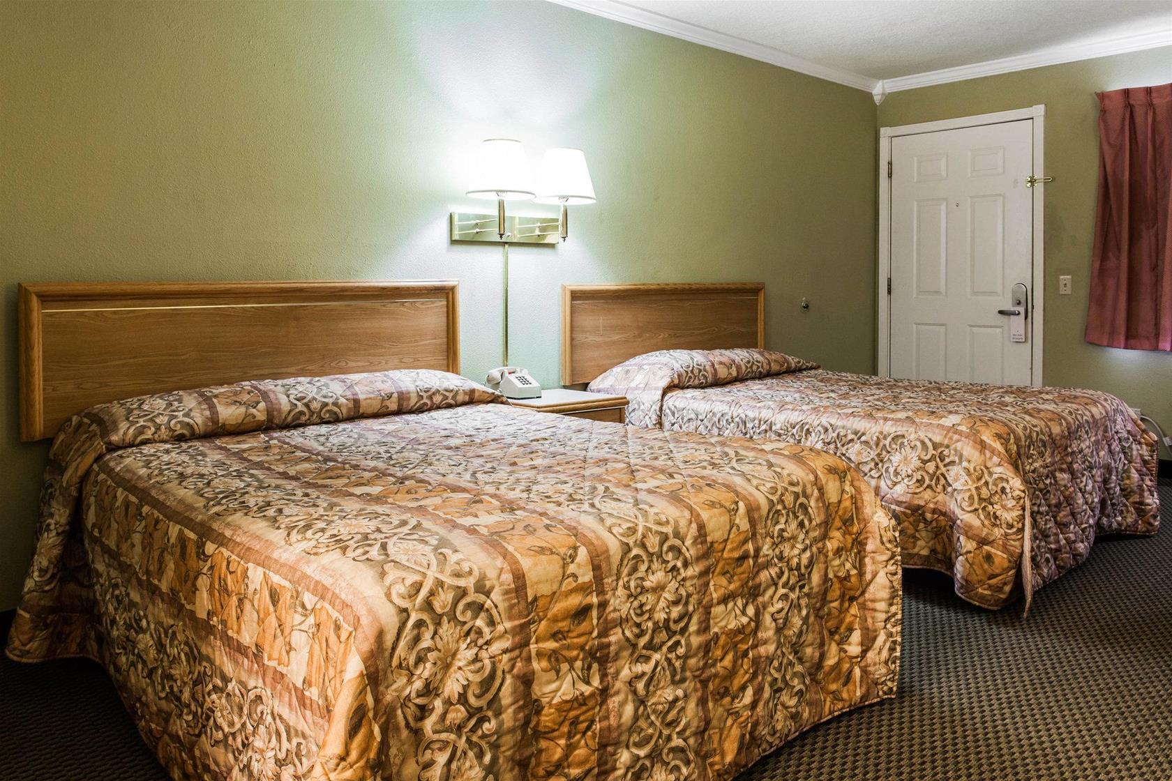 Rodeway Inn Stevenson Bagian luar foto