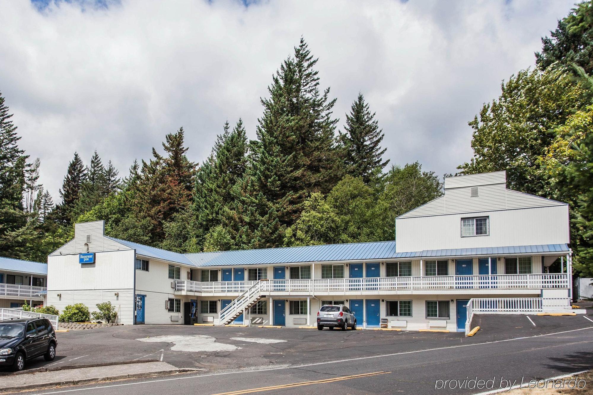 Rodeway Inn Stevenson Bagian luar foto