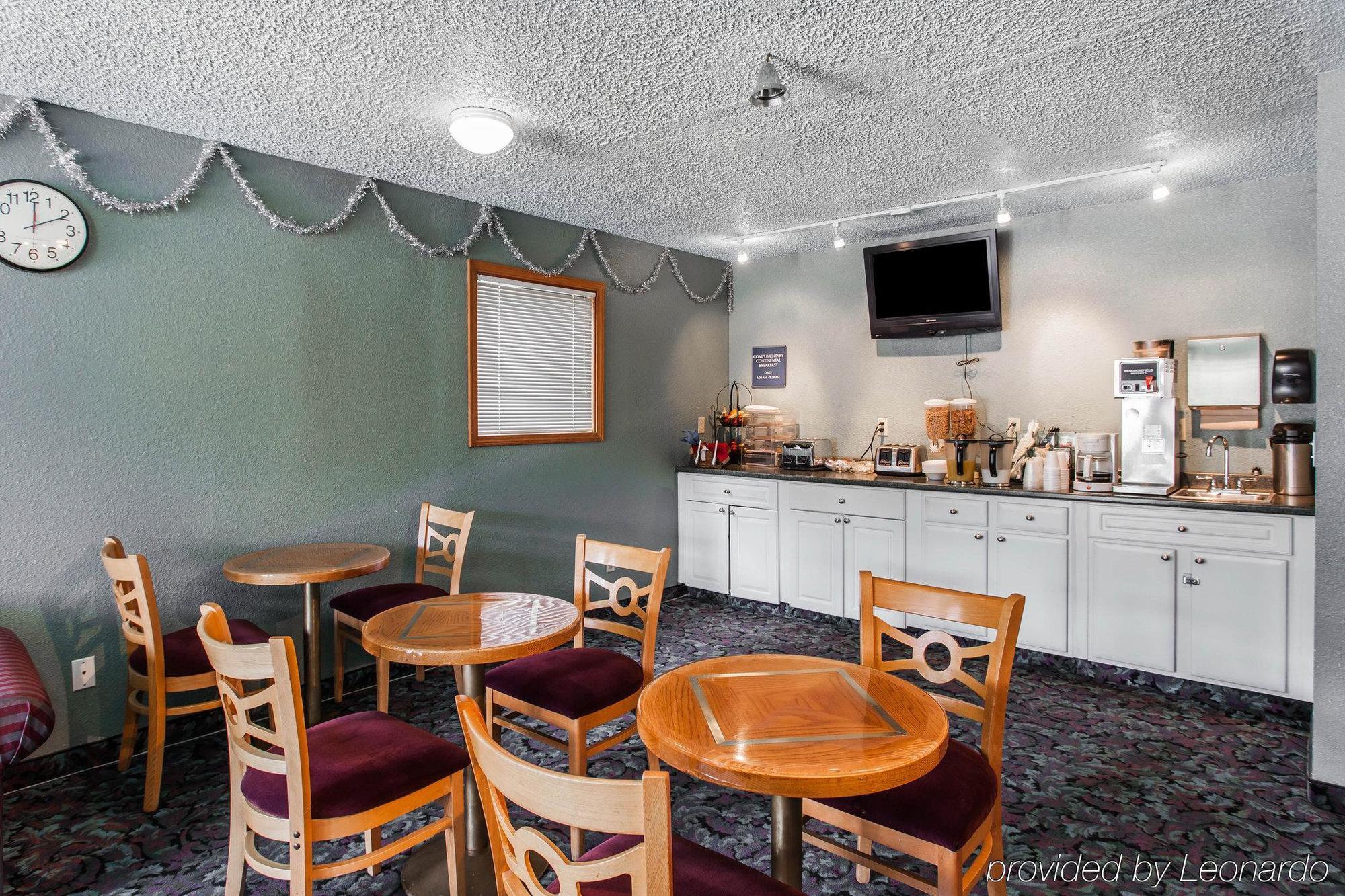 Rodeway Inn Stevenson Bagian luar foto