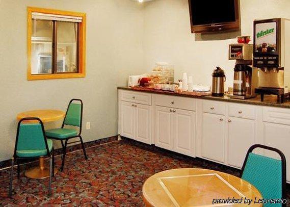 Rodeway Inn Stevenson Restoran foto